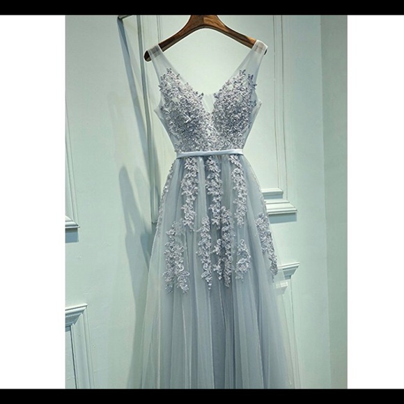 🆕 Lace Applique embellished Long Evening Gown - Picture 3 of 6